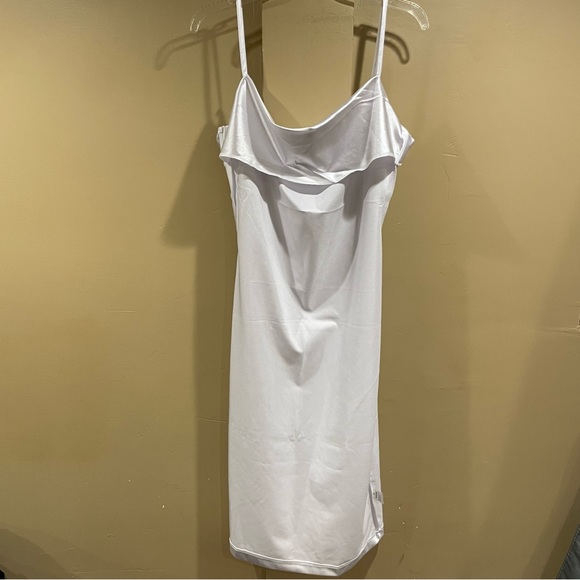 xxxiticat Women's Sleeveless Spaghetti Strap Satin White Midi Dress - Picture 5 of 8